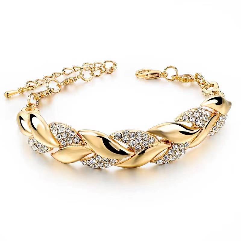 Luxury Love Braided Leaf Bracelet